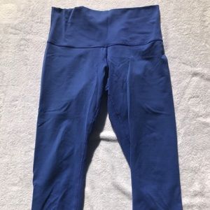 Rare blue lululemon wunder under crop